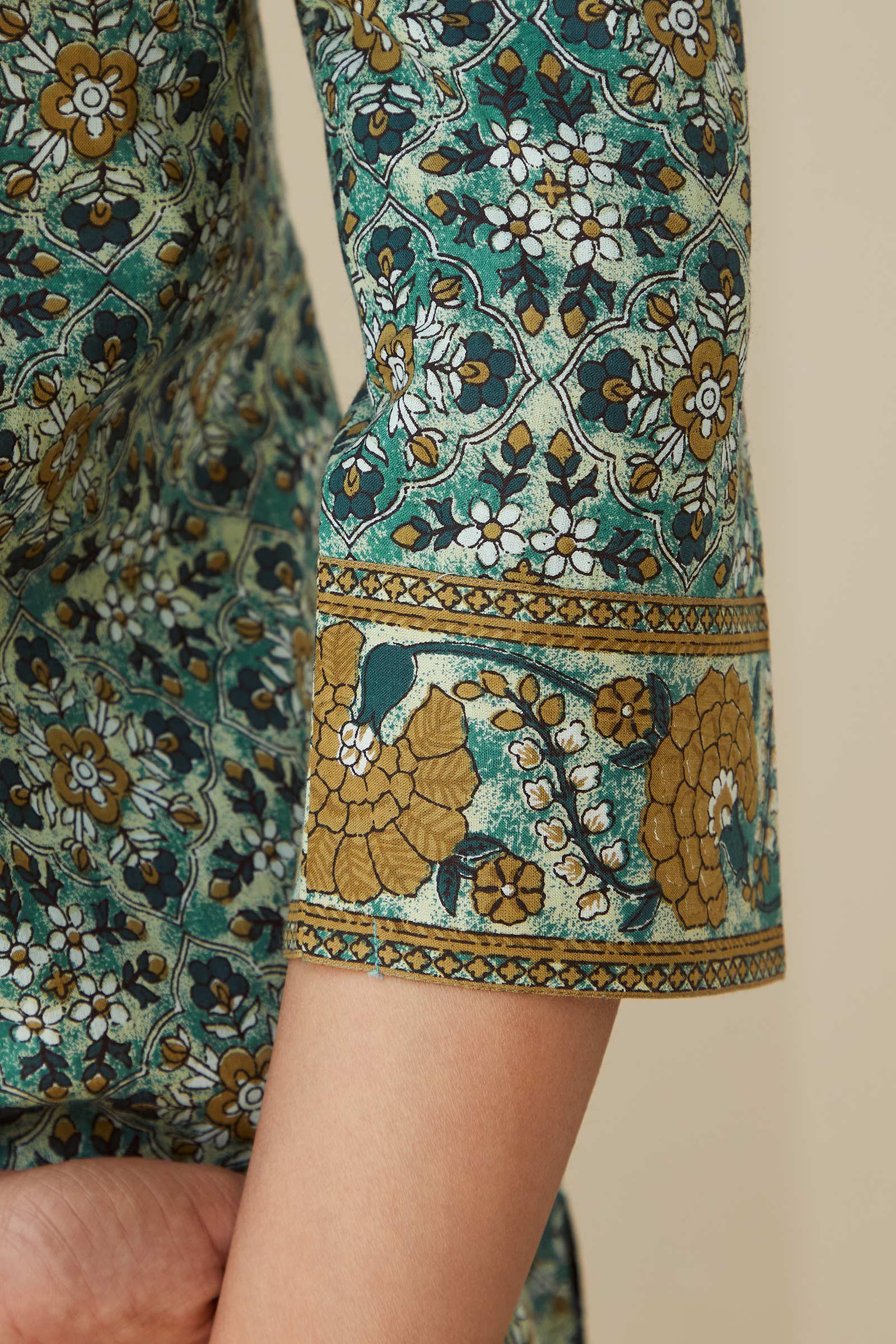 Gauhar Shirin Bagru Kurta - Image 3