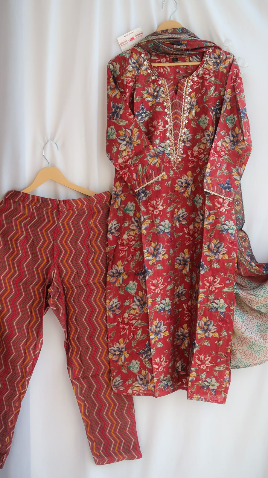 Gulmohar Festive Special Suit Set - Image 2