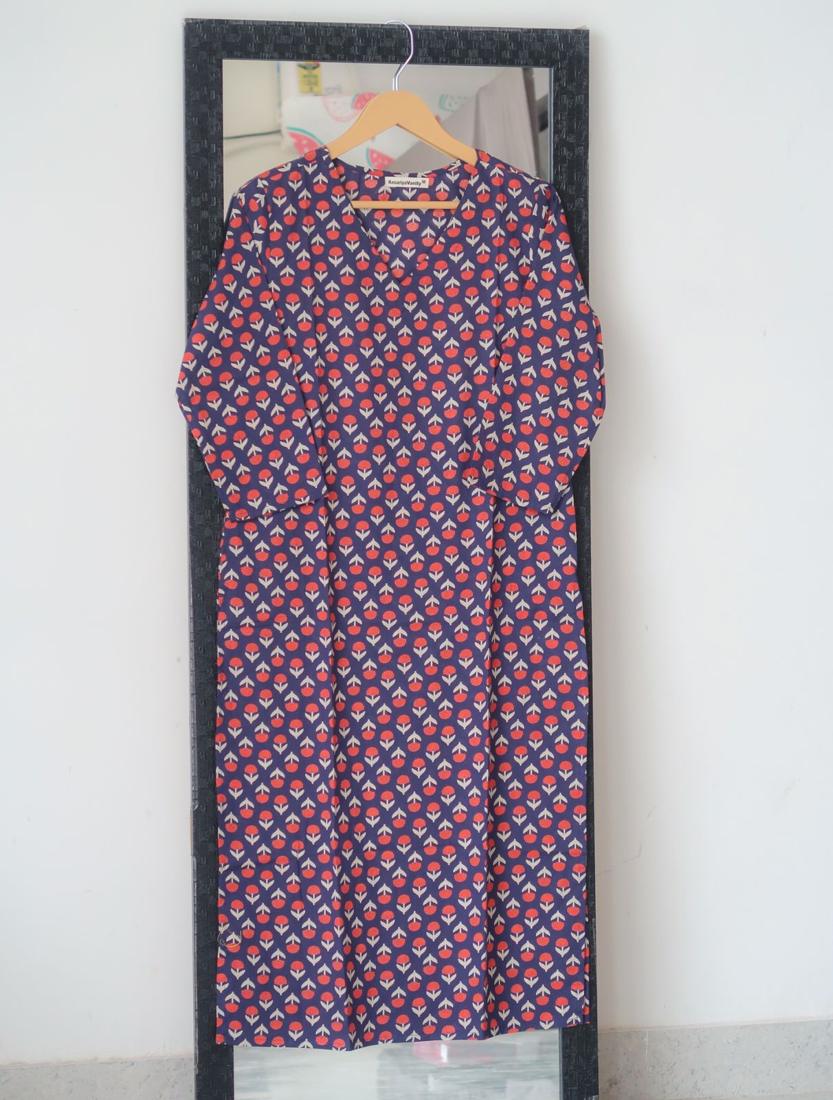 Daily Essential: Indigo Blossom V-Neck Long Kurta - Image 2
